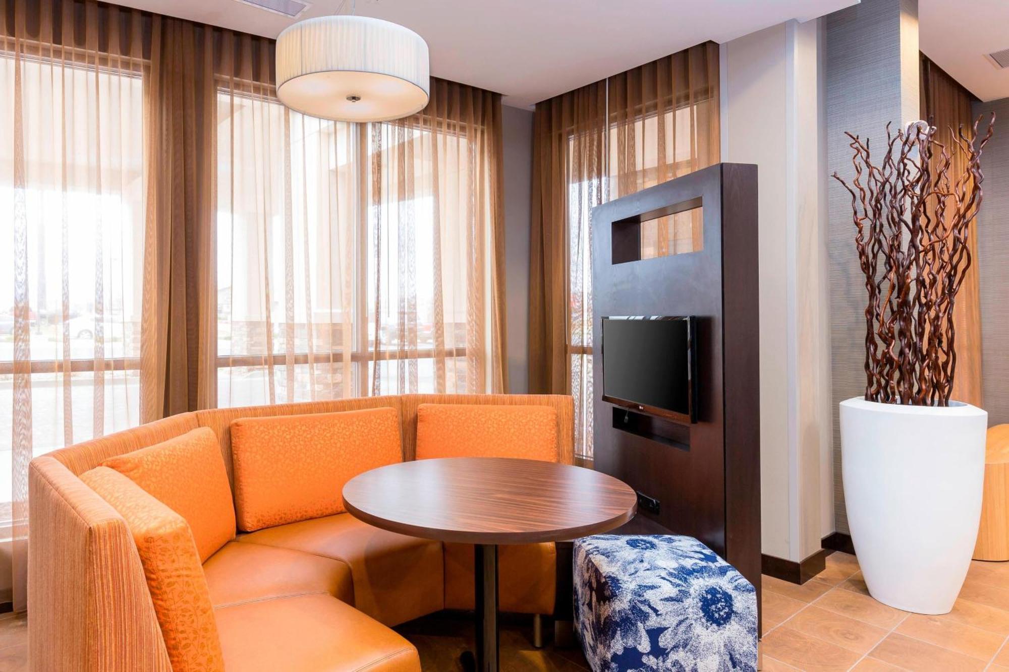 Courtyard By Marriott Bismarck North Hotel Luaran gambar