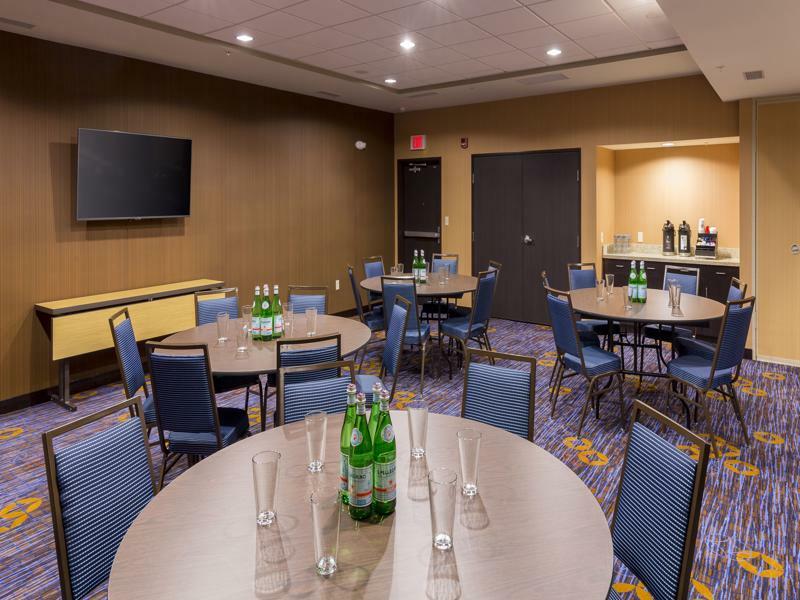 Courtyard By Marriott Bismarck North Hotel Luaran gambar